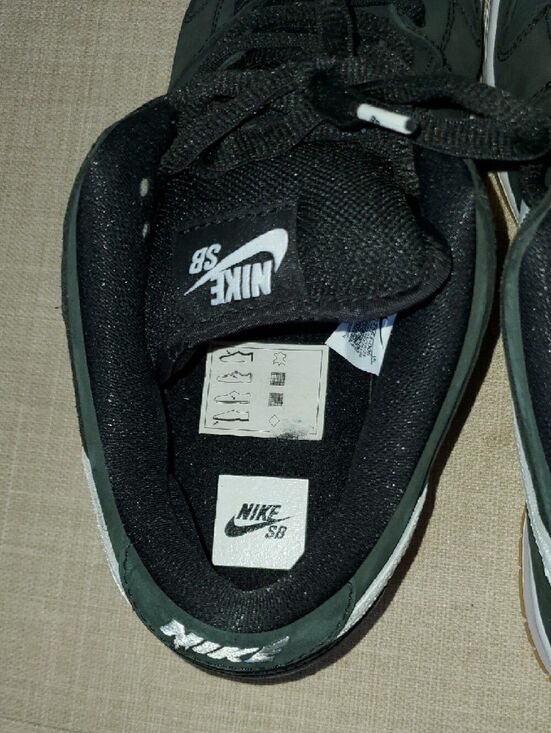 Nike Low-Top Sneakers in Black and White with Gum Outsole 12 main image 10